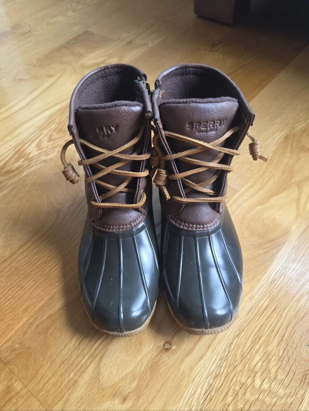 SPERRY Kids Saltwater Boot Size 2 Youth